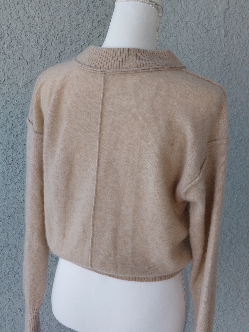 Free People 100% Cashmere Cropped Sweater Beige Mock Neck Soft Cozy Size S/P - Picture 3 of 9